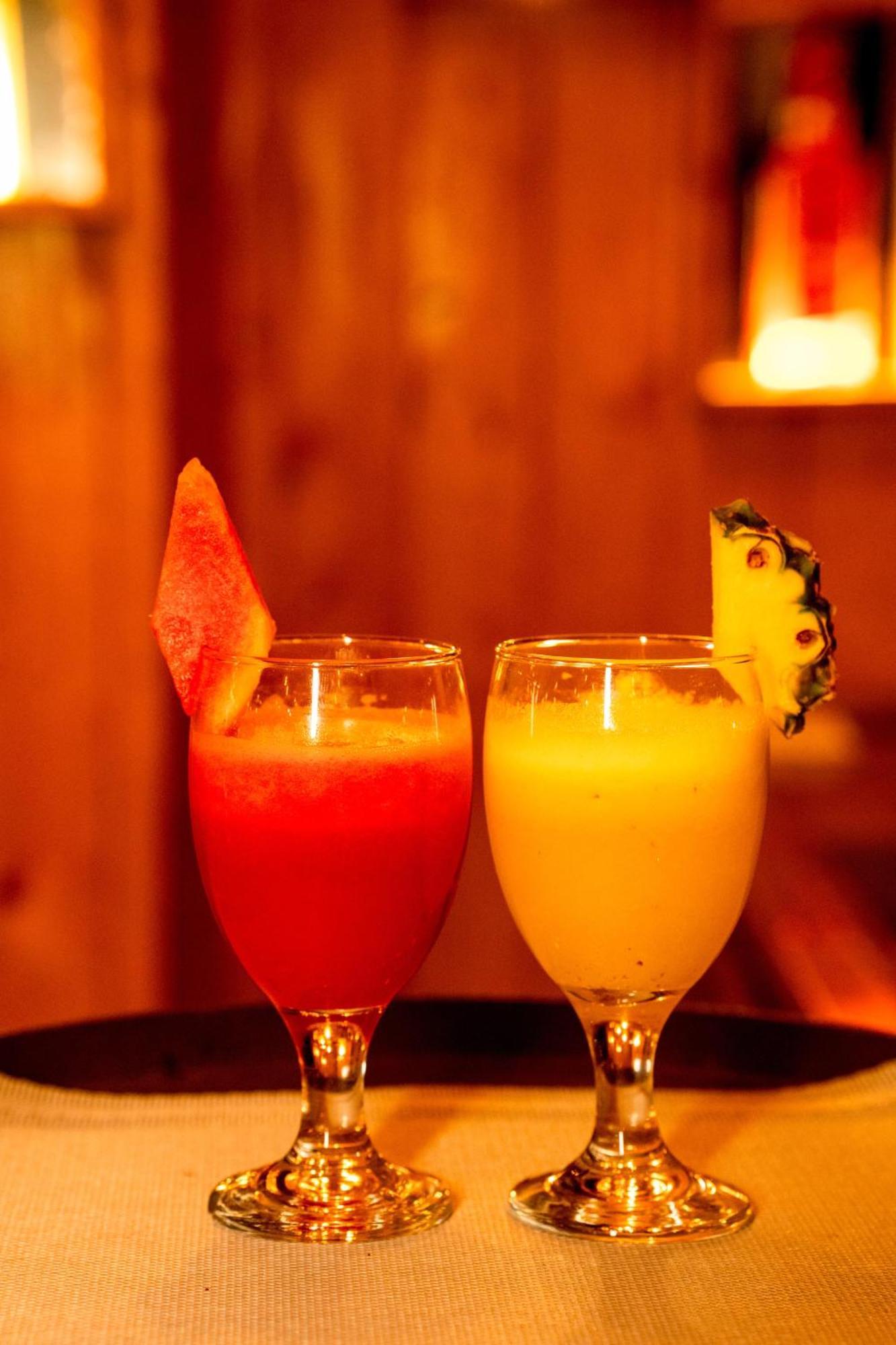 孔雀大酒店 乌纳瓦图纳 外观 照片